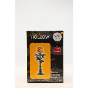 Jo-Ann Fabric Spooky Hollow - Battery Operated Lamp Post - Bats